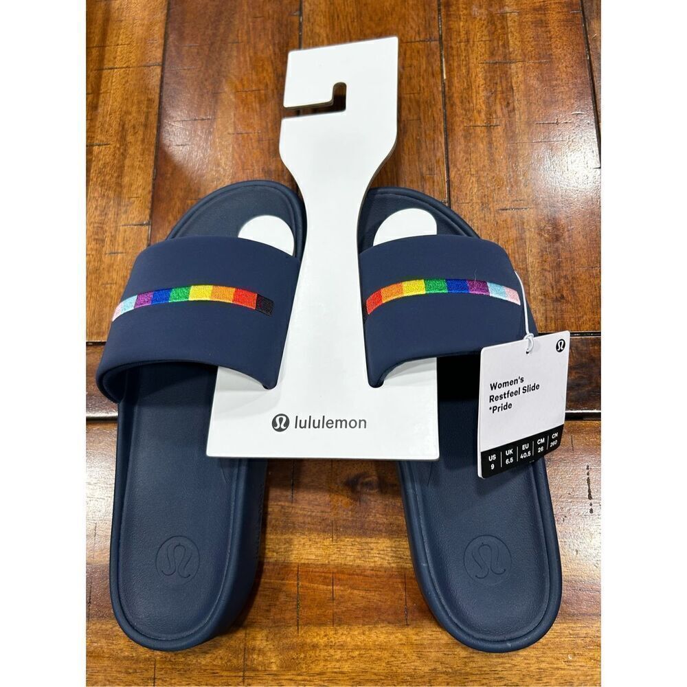 Lululemon restfeel slide. PRIDE **women 9